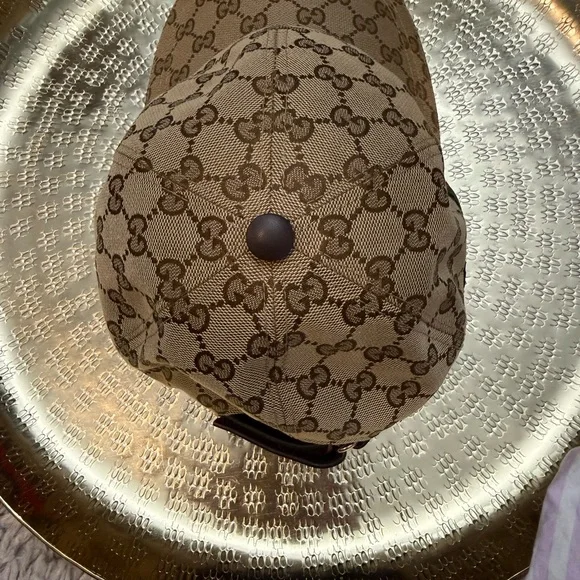 Gucci Tan Monogram Cap with Green and Red Stripes - Picture 5 of 7